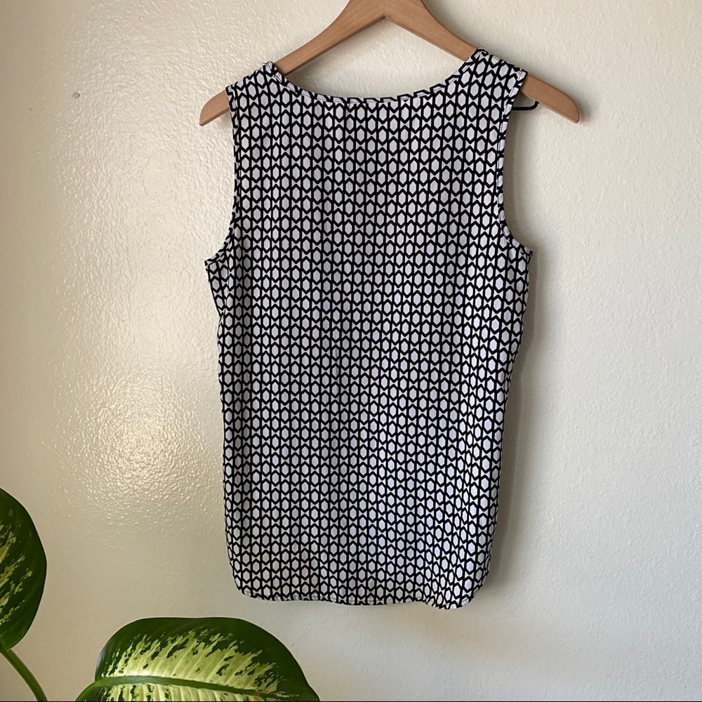 Chico’s | Geometric Print Tank - Picture 4 of 6